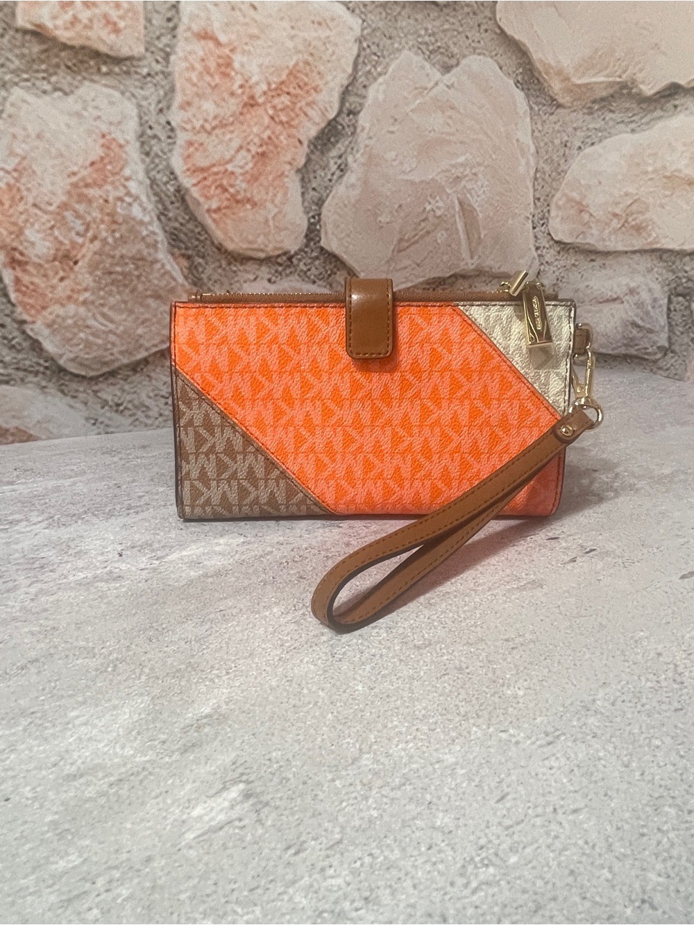 Michael Kors Voyager Orange Colorblock Tote & Matching Wallet Clementine - Picture 8 of 12
